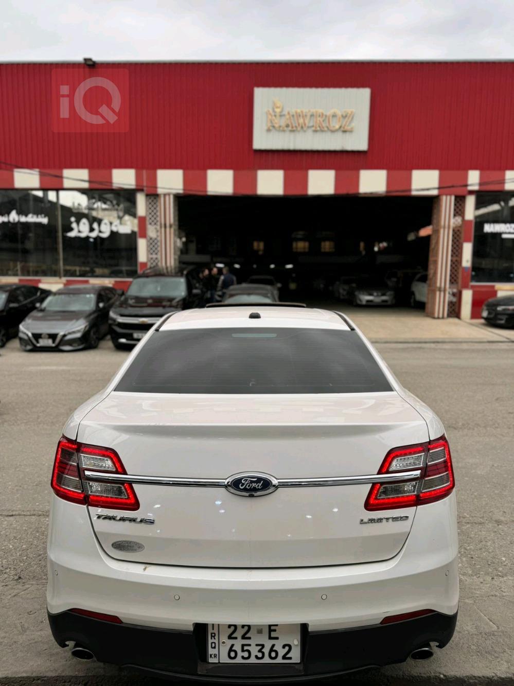Ford Taurus